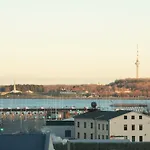 Lootsi Apartment With Sauna, Next To Old Town, City Center, Port